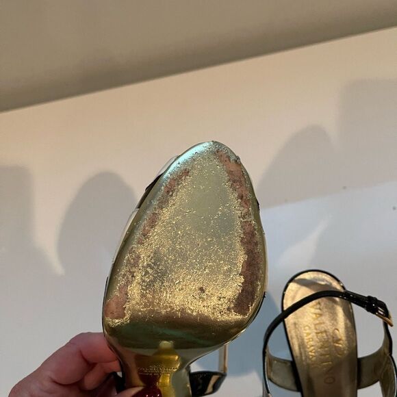 Valentino Garavani Polka Dot Heels Size 38 - Picture 9 of 10